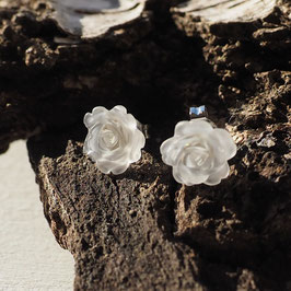 Zarte Rosen aus Bergkristall 052
