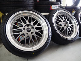 カスタムサイズ 深リム メッシュ levanna V10-EX FFT 19inch 8.5J +42 5H114.3 特選輸入タイヤ 225/40R19 90系 ノア ヴォクシー ステップワゴン