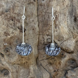 BOUCLES D'OREILLES CORAIL NOIR ET BLANC