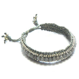 Macramé Flechtarmband grau / graue Achatperlen