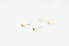 BALL Stud Earrings 14k GF