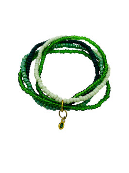 5 Bracelets rocaille vert et breloque
