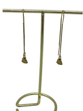 Boucles traversantes doré et pendentifs pieds de BB