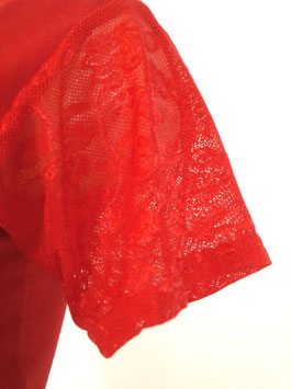 Choli Rouge petites manches en dentelle