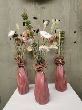 Vase mit Strauss