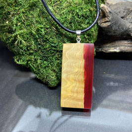 Anhänger aus Holz und Harz