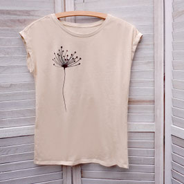 Ausgefallenes T-Shirt mit wilder Möhre