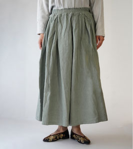 ボリュームスカート　灰 (W62, H87)