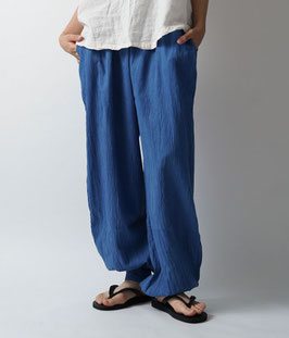 バルーンパンツスリム　青　Ｍ(W64)