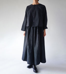 ジャケット×スカートのセットアップ　黒