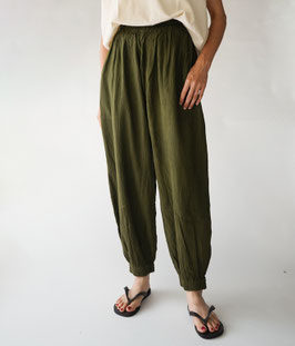 バルーンパンツスリム　深カーキ　S(W61)