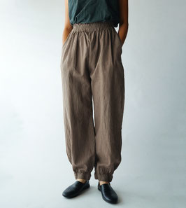 バルーンパンツスリム　栗　Ｍ(W66)