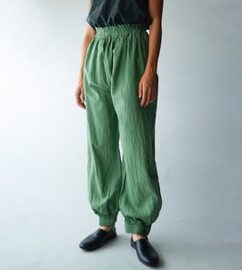 バルーンパンツスリム　若竹　Ｍ(W66)