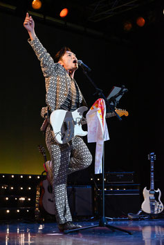 Fender Guitar (ホワイトスペシャル)
