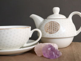 Teekanne mit Tasse Blume des Lebens