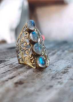 Statement Ring moonstone