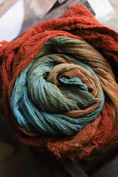 scarf aquamarine-rust