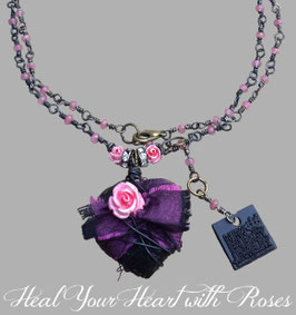 *BLACKHEART ROSENHERZ VIOLETT* Magische Herzkette mit Röschen & Achat