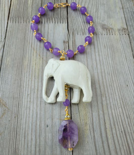 MAGIC ELEPHANT Glücksbringer *WISDOM* mit handgeschnitztem Holz- Elefant, großem, facettierten Amethyst & Jadeperlen - vergoldet