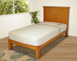 Cama Modelo Moldura Pata Gruesa