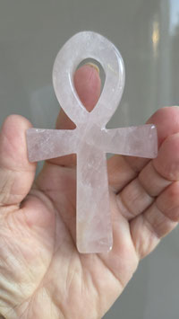 Ankh Rozenkwarts