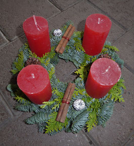 (1) Adventskranz gebunden