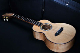 ★SOLD★OUTLET/G String CST1 CustomShop Tenor Slotted head,Curly Maple【OUTLET!】