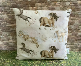 Kleines Kissen süße Pferdchen II creme