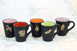 konischer Becher mit Henkel