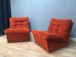Oranje loungestoelen