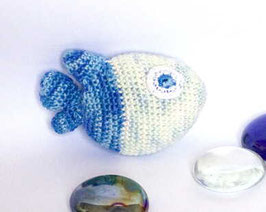 Poisson bleu Avril au crochet