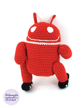 Replicant droide rouge sur patins peluche coton au crochet