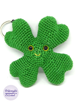 Plush St Patrick's Day Four-leaf clover lucky charm cotton crochet amigurumi keychain