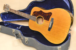 GIBSON J-50 DELUXE 1974年頃