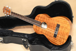 Kamaka　Baritone Ukulele　2011年製