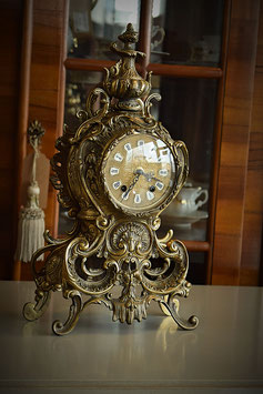 Nádherné krbové hodiny Baroko