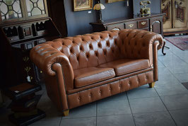 Elegantný Chesterfield dvojsedák