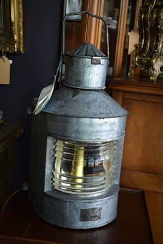 Pozinkovaný lodný lampáš z polovice 20. storočia