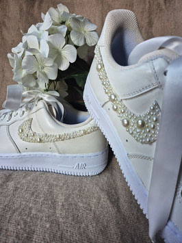 Nike Parels ivoorwit, maat 40