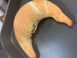 E　全粒粉クレセント