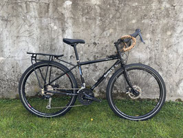 Surly Disc Trucker „Black-Green“ 26" / 27,5" A la Carte – TOUR