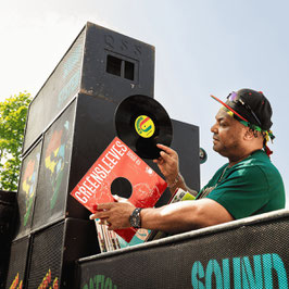 VA - Greensleeves presents.. Iration Steppas - Dubs From The Foundation | Greensleeves 2LP