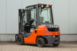 Toyota 02-8FDF25 - Triplex