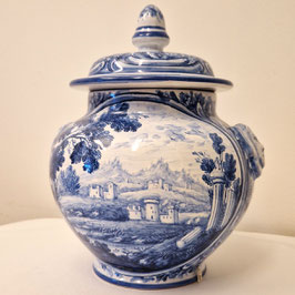 Vaso con coperchio dipinto B. Carbone, ceramica di Castelli