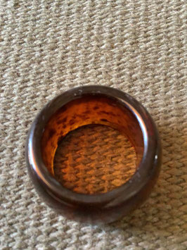 Bague vintage en résine et ambre – diamètre 12 mm