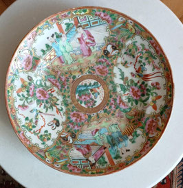 Assiette en porcelaine de Chine – Canton XIXᵉ