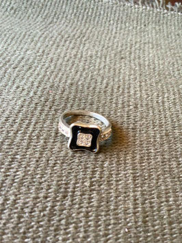 Bague en argent 925 avec pierres type zircon – diamètre 16 mm