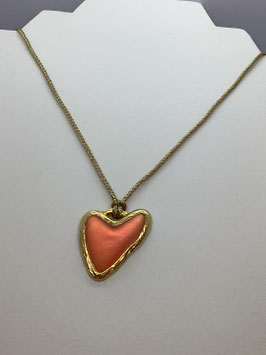 Collier fantaisie pendentif cœur – signé “M”
