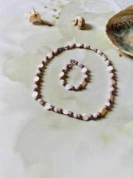 Perlenkette & Armband Muschelkernperlen & Mondstein im Set