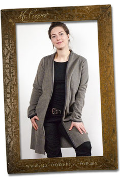 Henriette Steffensen Mantel